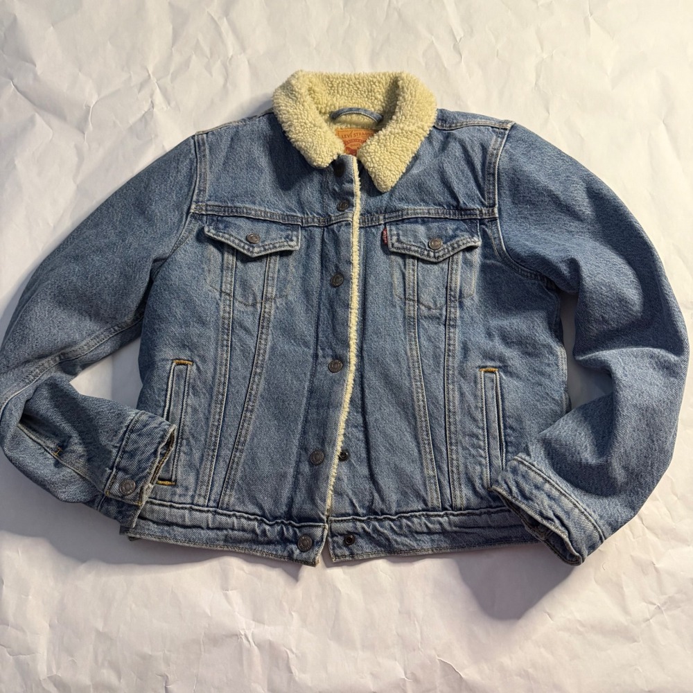 Levis Womens Sherpa Lined Denim Trucker Jean Jacket Blue Button‎ Coat Grunge M